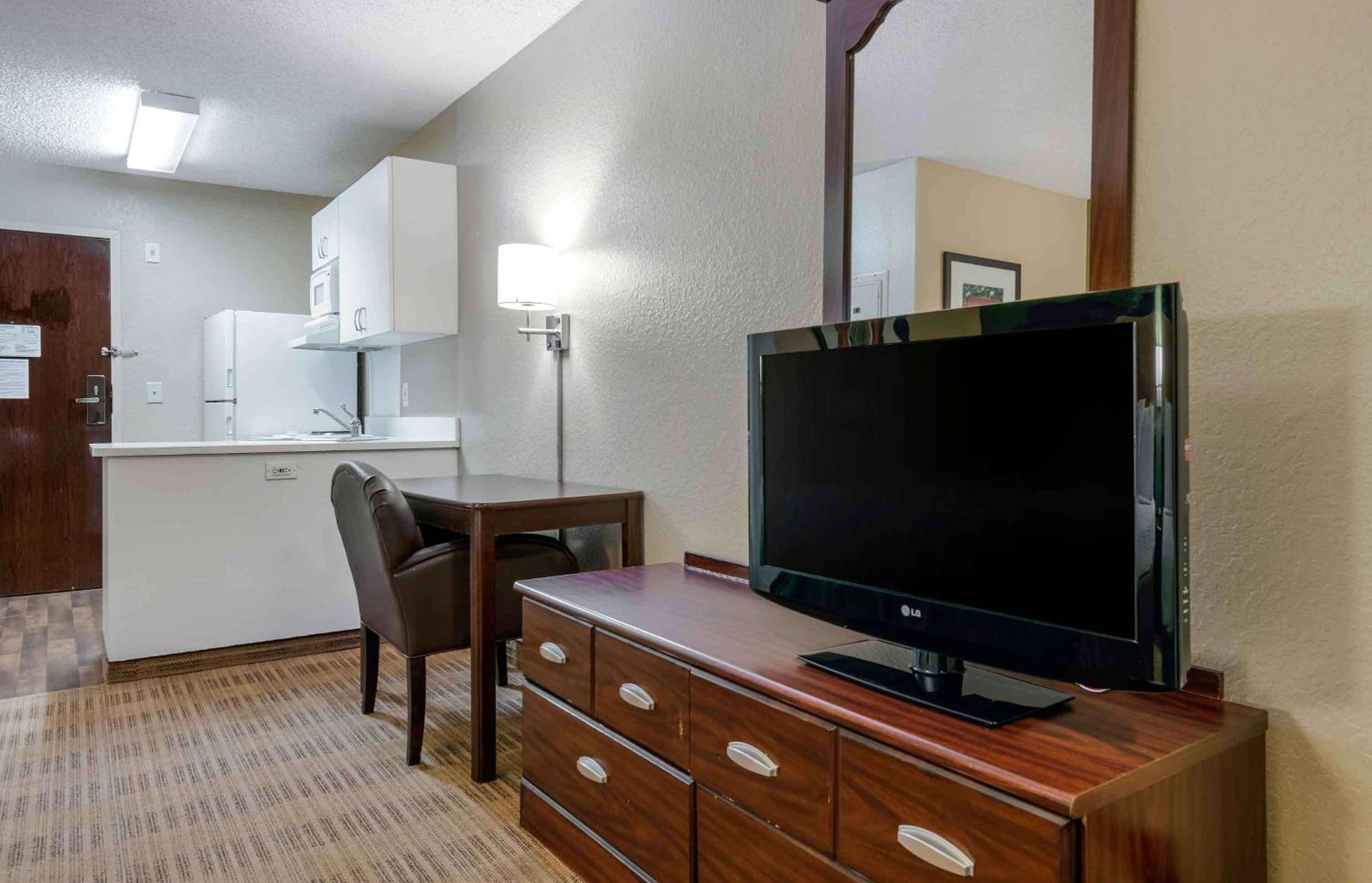 Extended Stay America Select Suites - Orlando - Conven Ctr - Sports Complex Williamsburg Bagian luar foto